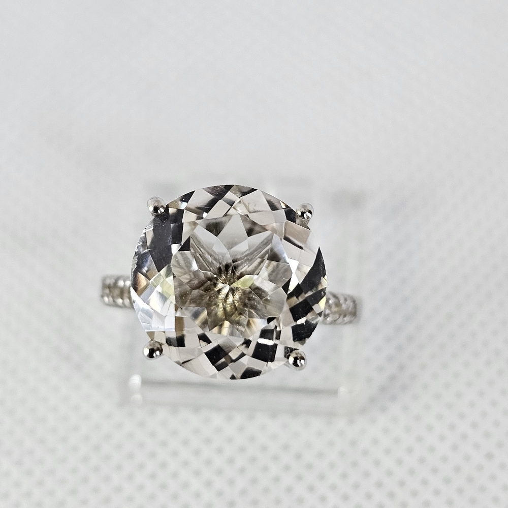 Genuine White Topaz Ring Platinum over Sterling Silver Sz 8! 😲 - Picture 3 of 13